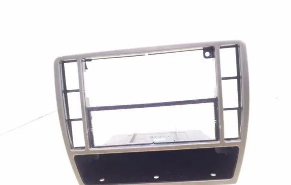 Volkswagen PASSAT B5 Radio/GPS head unit trim 3B0858069