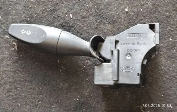 Ford Focus Indicator stalk 98AG13335AE 98AG13335