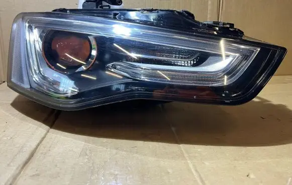 Audi A5 8T 8F Headlight/headlamp