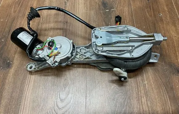Mercedes-Benz SL R129 Front wiper linkage and motor A0018201207 0018201207 0390241433