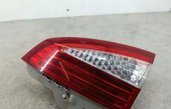 Ford Mondeo MK IV Tailgate rear/tail lights 7S7113A602B