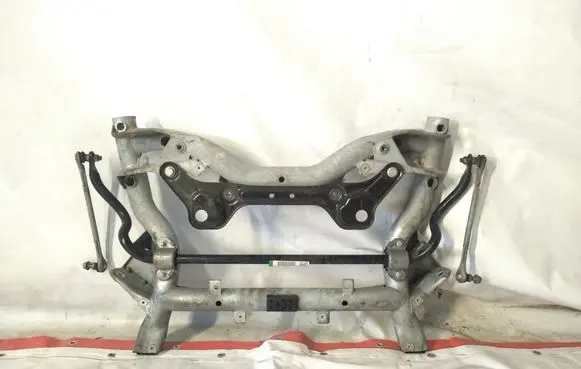 Mercedes-Benz C W204 Front subframe A2046281057 A2043230665