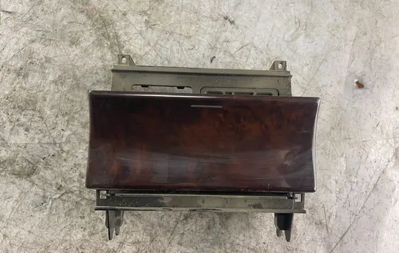 Mercedes-Benz E W210 Car ashtray