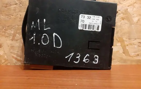 Mercedes-Benz ML W163 Central body control module A1635452832 1363