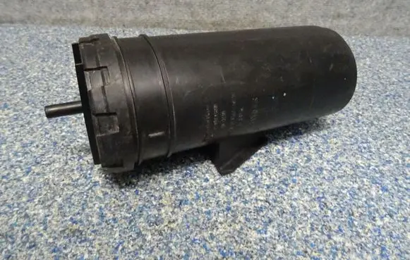 Active carbon filter fuel vapour canister