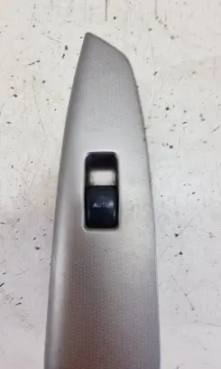 Toyota Corolla Verso E121 Electric window control switch 7423113110