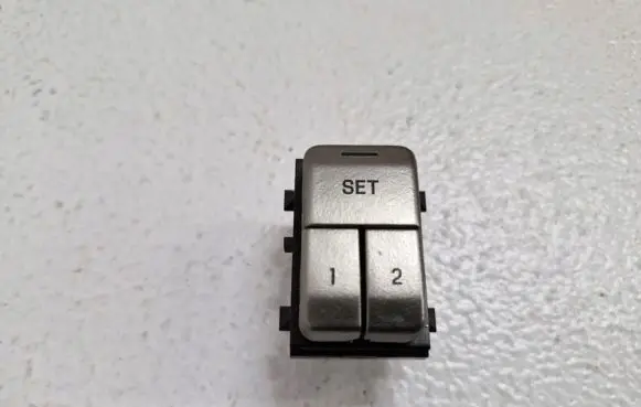 Jaguar XF X250 Seat memory switch 8X23-14776-AAW