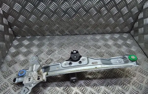 Nissan Qashqai Rear door window regulator with motor 827004EA0A C17321101 GB558RC