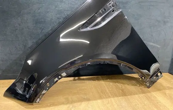 Land Rover Discovery 5 Fender 