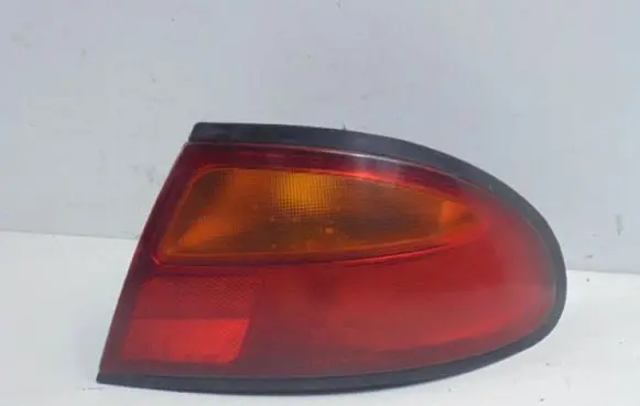 Mazda 323 F Rear/tail lights 043-1439R