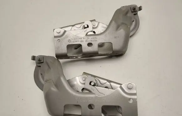 Mercedes-Benz E W213 Engine bonnet/hood hinges A2138800128