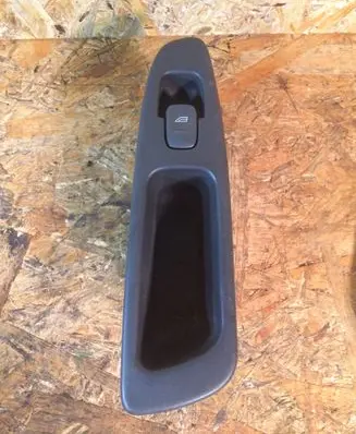 Volvo S40, V40 Electric window control switch 30889757 00W352