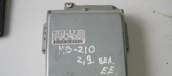 Mercedes-Benz E W210 Engine control unit/module ECU A0185452632