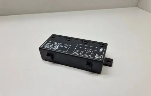 BMW 5 E39 Door control unit/module 8352062