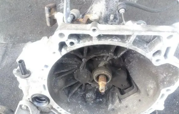 Mazda 2 Manual 5 speed gearbox fc300