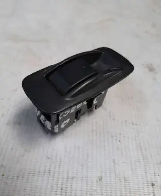 Toyota Corolla Verso AR10 Electric window control switch 848100F030 848100F010