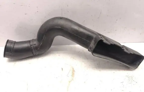 Audi A2 Air intake duct part 8Z0129617B