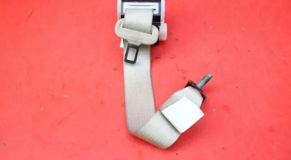 Opel Insignia A Front seatbelt 13267148