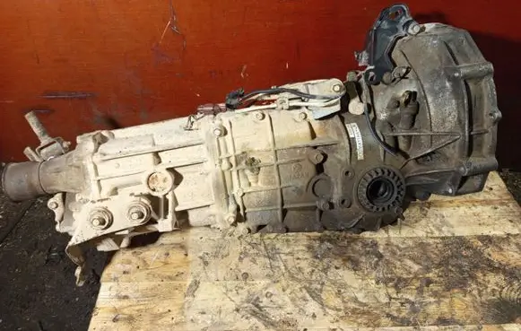 Subaru Forester SG Manual 5 speed gearbox TY755XT7AA