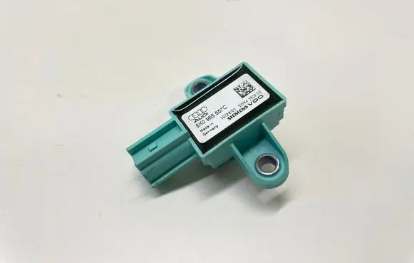 Audi A4 S4 B8 8K Airbag deployment crash/impact sensor 8K0955557C