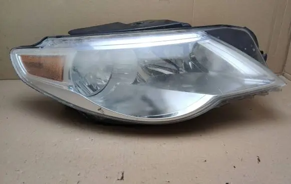 Volkswagen PASSAT CC Headlight/headlamp
