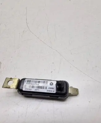 Lancia Thema Aerial antenna amplifier P05064937AA 40908H 91003UA