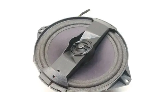 Audi TT Mk1 Rear door speaker 8D5035401B