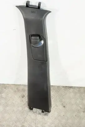 Jeep Grand Cherokee (B) pillar trim (top)