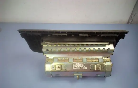 Honda CR-V Passenger airbag 77850S10E71 EJ041