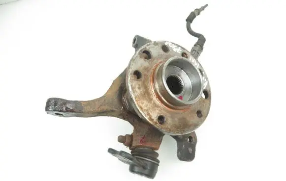 Opel Zafira A Front wheel hub spindle knuckle