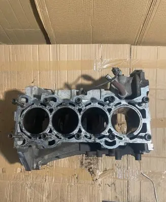 Volvo V50 Engine block 