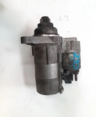 Volkswagen Golf V Starter motor 02Z911023H