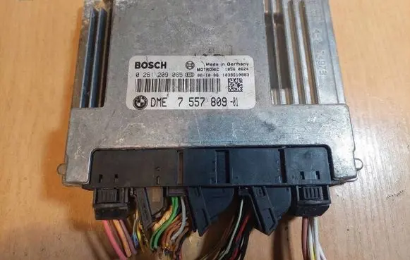 BMW 1 E81 E87 Engine control unit/module ECU 0261209085 7557809 1039S10883