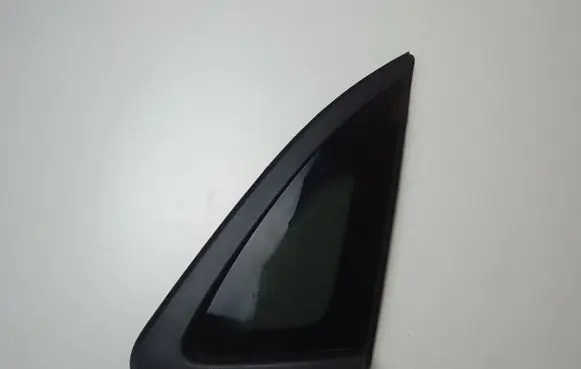 Hyundai Kona I Rear side window 87820J9000
