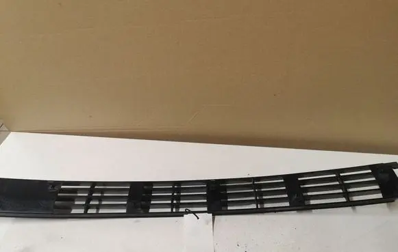 Audi A6 S6 C4 4A Front bumper lower grill 4A0853683