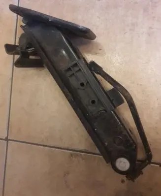 Ford Mondeo MK II Lift Jack 93BB17080CB D3L5A