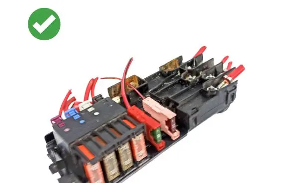 Mercedes-Benz R W251 Fuse module 1645450201