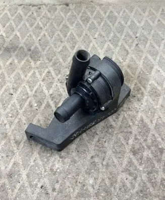 Jaguar XF X250 Electric auxiliary coolant/water pump 4R8318D473AD