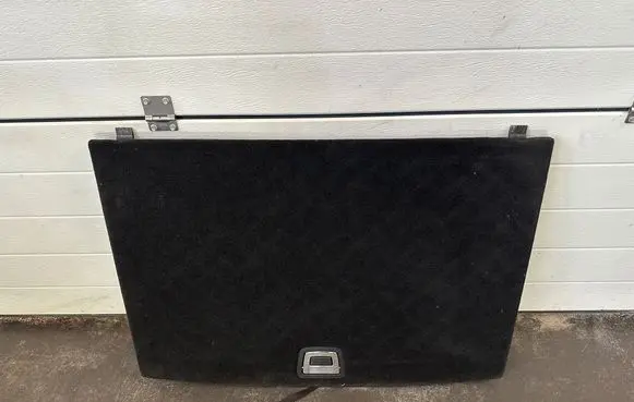 Trunk/boot floor carpet liner