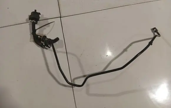 Audi A6 S6 C5 4B Valve vacuum 42115909