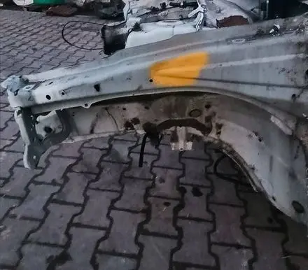 Volvo C30 Front side member 