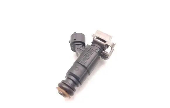 Peugeot 208 Fuel injector 9676017480
