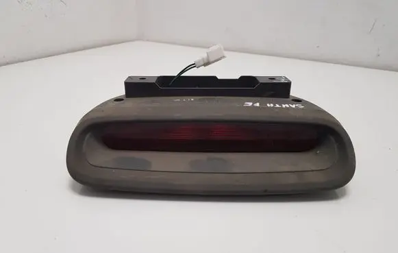Hyundai Santa Fe Third/center stoplight 92750260