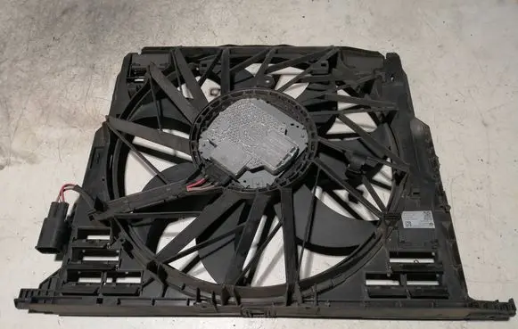 BMW 5 F10 F11 Electric radiator cooling fan 8509740 17428509740