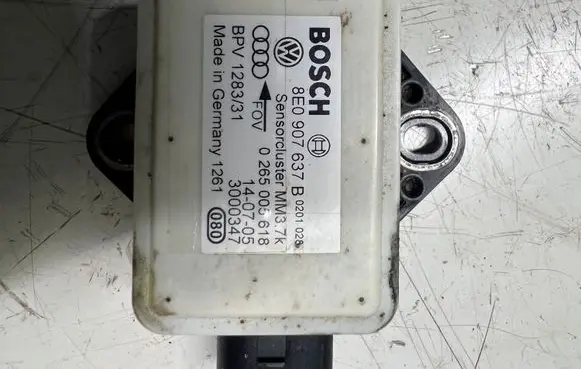 Audi A4 S4 B7 8E 8H ESP acceleration yaw rate sensor 8E0907637B 0265005618 3000347