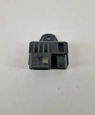 Mini Cooper Countryman R60 Glow plug pre-heat relay 7823325