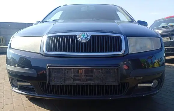 Skoda Fabia Mk1 (6Y) Front bumper