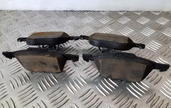 Ford Focus Brake pads (front) 