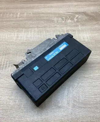 Mercedes-Benz E W124 ABS control unit/module 0055452132 0265101018