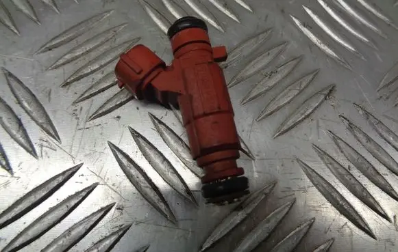 Nissan Almera N16 Fuel injectors set 0280155940